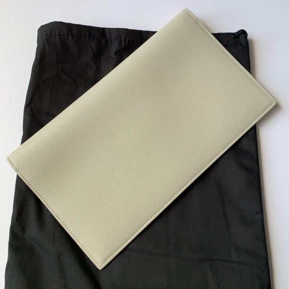Saint Laurent Uptown Envelope Clutch - Picture 6 of 16
